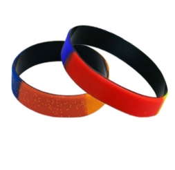 Многоцветни гривни