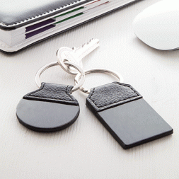 Лазерно гравиране DND визитник и ключодържател